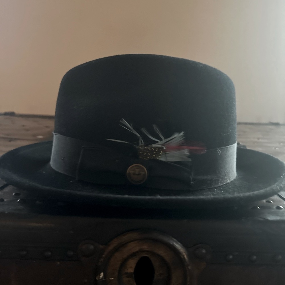 Goorin Bros. “Dean the Butcher” used.